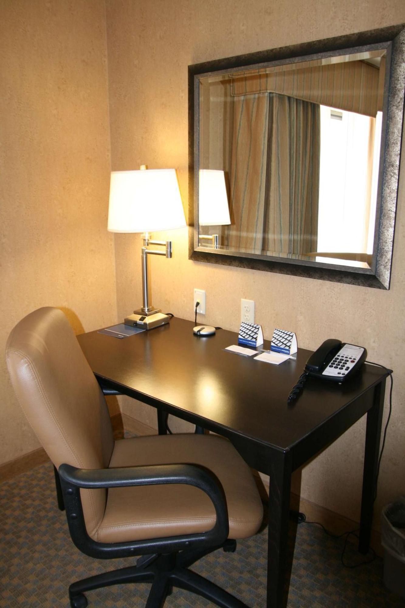 Hampton Inn And Suites Barstow Exterior foto